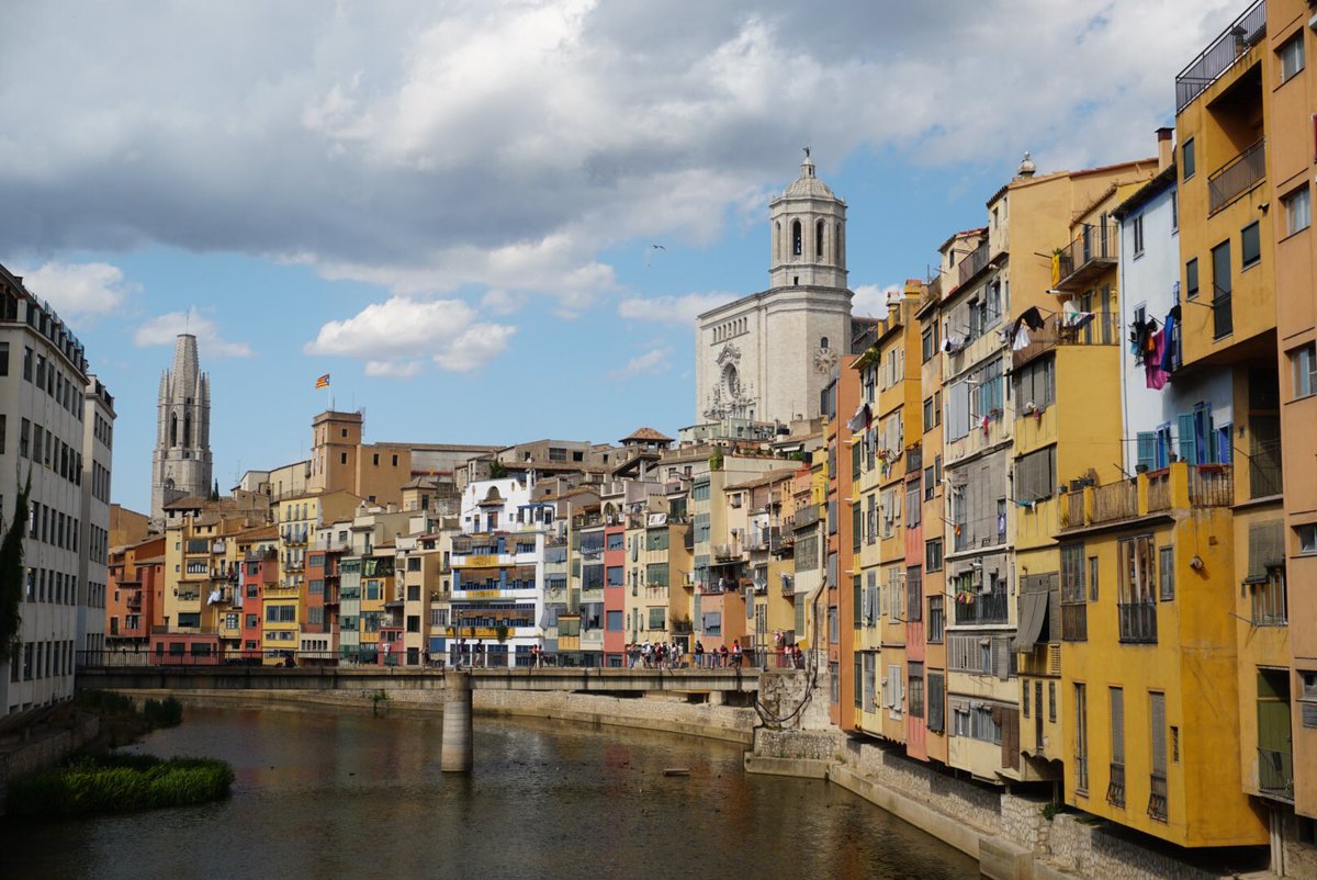 Lovely selection of colours used on these facades facing the River Onyar in Girona.  You can see the top of the cathedral above the roof tops.  

#property #architecture #buildings #girona #Spain #Catalunya #colour #historic