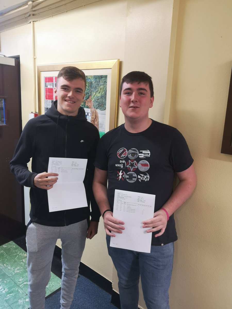 CBS1962's tweet photo. Delighted to see our A Level students this morning as they picked up their tremendous results!! So proud of each and every one of them. 👏 https://t.co/cWlEqSkWGZ