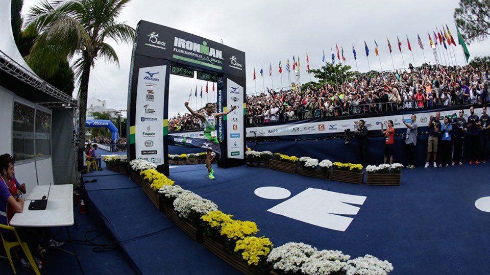 BinkMarino's tweet image. Ironman Brazil (Florianopolis) 2015, a lot of changes during that race, certainly not the favorite for this race but won it anyway, Ironman win nr. 12.
#binksbase @ironmanbrazil