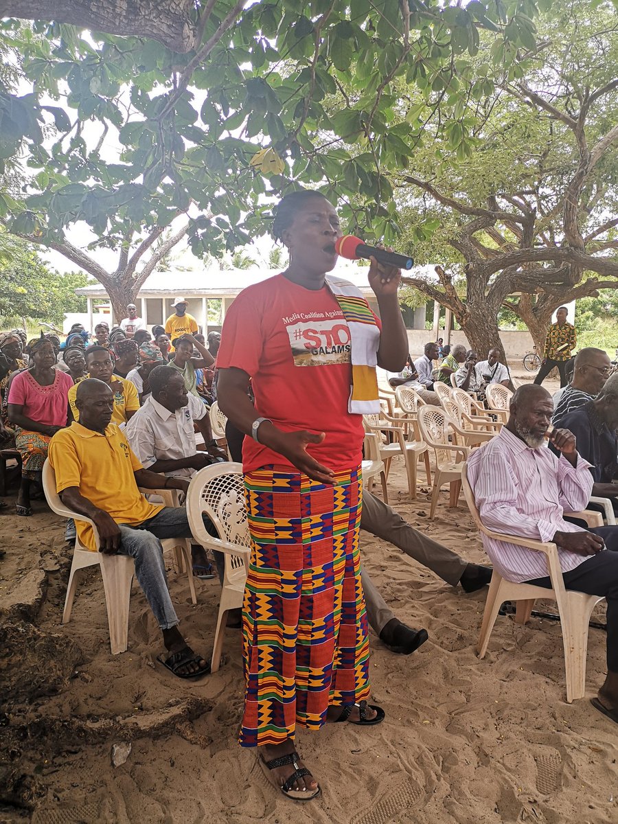 RuthHallPLAAS's tweet photo. Our field trip to Dogbekope village, Keta Lagoon, where govt has given land &amp; salt mining to a foreign company. Our students on #NELGAGhana2019 course on #landgovernance conducted focus groups on natural resource uses, livelihoods, gender relations and value chains. #landgrabbing https://t.co/RbA2AgCReF