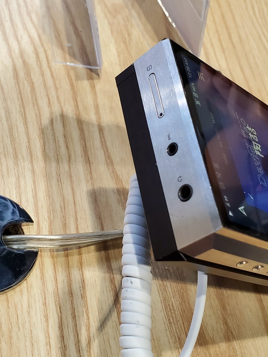 ck_cklui's tweet photo. AK SP1000SS + Amp. https://t.co/9MIX1DW19y