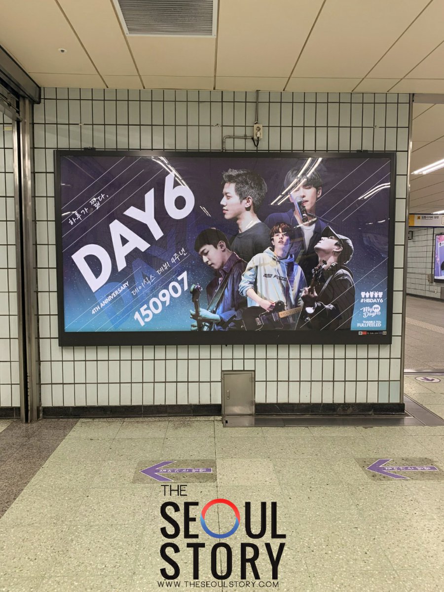 theseoulstory's tweet photo. [#TSSTRAVEL] ✈ Superband spotted! 😍 @day6official 4th anniversary subway ad located in Dunchon-dong Station, Seoul Subway Line 5 🎶 @Jae_Day6
@Dw_day6_drummer @DAY6_BOBSUNGJIN

#4YearsWithDay6 @HBDAY6 @MyDaysPH @fullfeeled https://t.co/TgXUHiNQyP