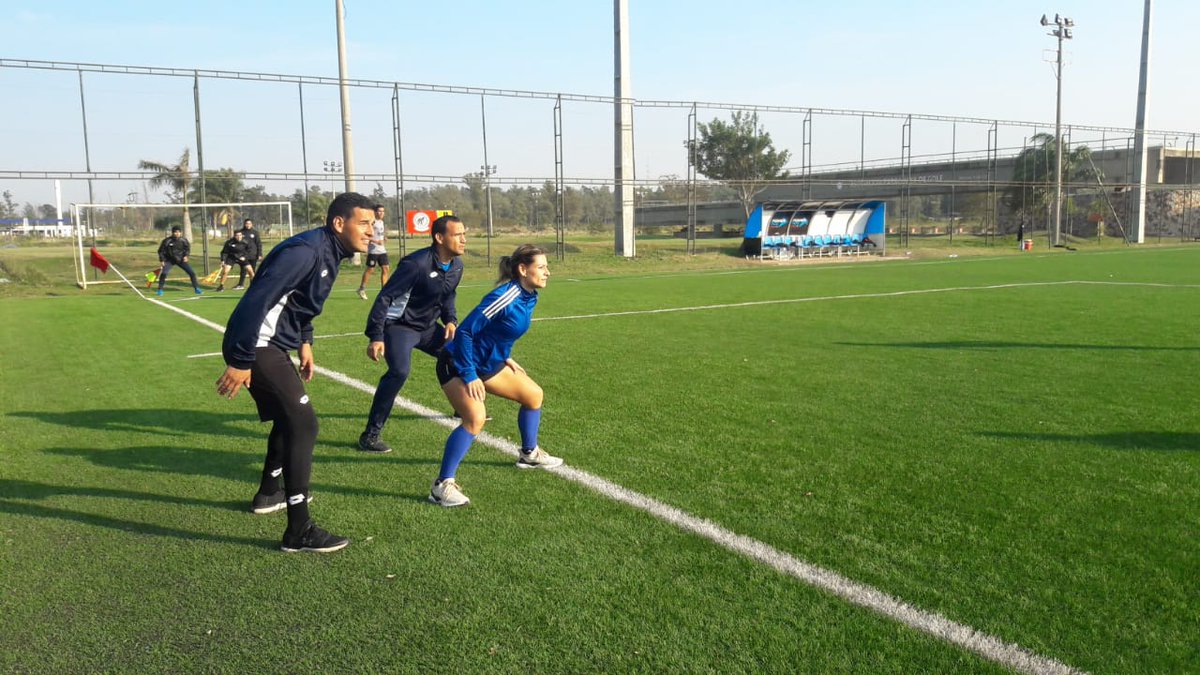 APFOficial's tweet photo. Los #ÁrbitrosAPF realizan los últimos trabajos en el @coparaguay, de cara al inicio de la Fecha 6 del Torneo #ClausuraAPF2019. https://t.co/fURExzhAQ5