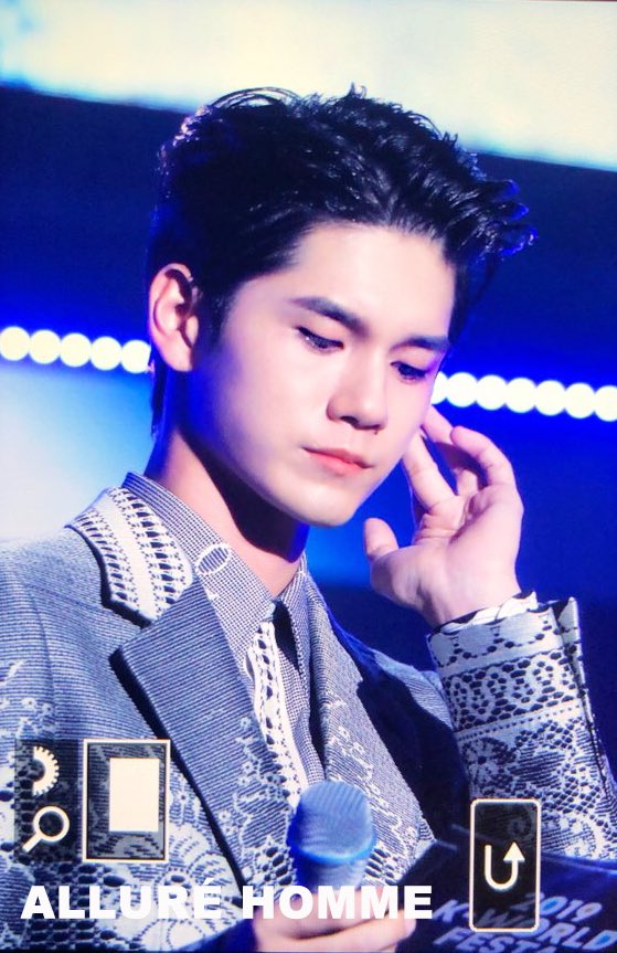 alluresw's tweet photo. 190815 #옹성우 
엠씨옹의 순간‼️‼️‼️😭😭😭💙💙💙
#ONGSEONGWU #邕圣祐 #邕聖祐 #オンソンウ #องซองอู https://t.co/J8hHS8toEG