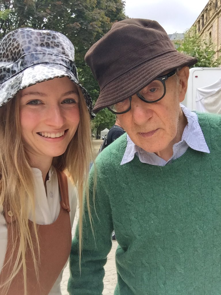 JanetCapdevila's tweet photo. It has been an honor to met you 🎬#woodyallen #sansebastian #donostia #filming #rodaje #cine #mediapro #actress #actriz #director https://t.co/e5xekiLWw0
