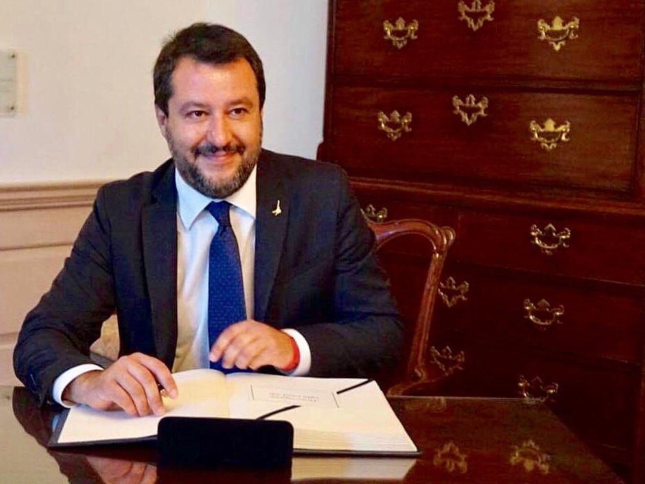 matteosalvinimi tweet picture