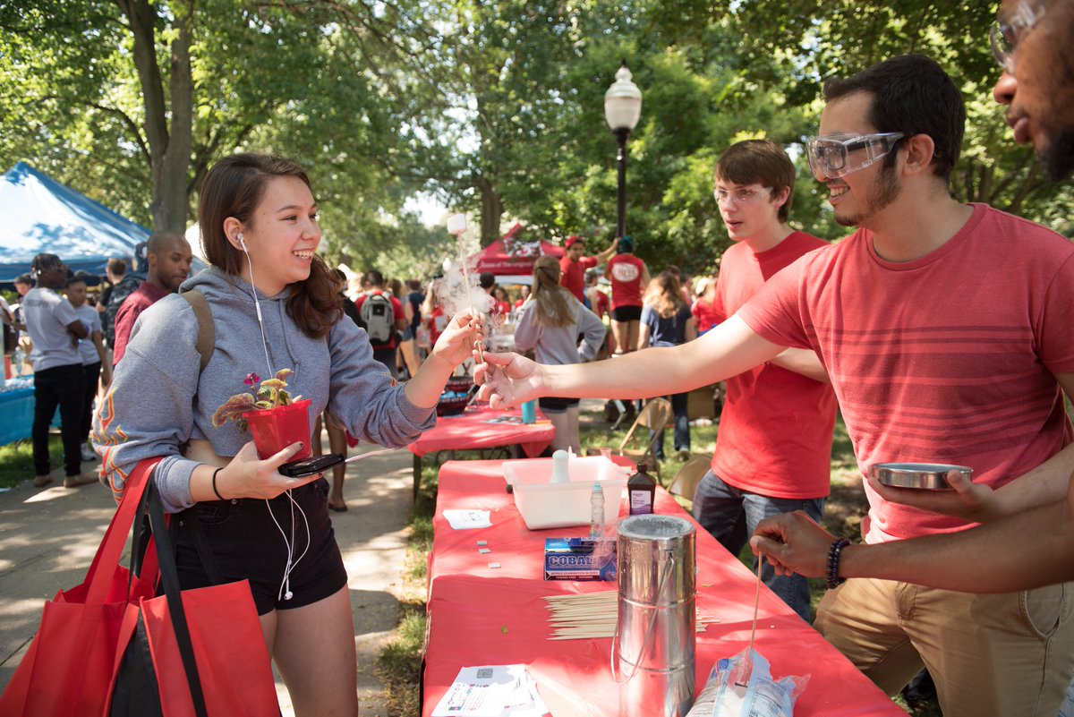 IllinoisStateU's tweet photo. As #RedbirdMoveIn winds down, we have something for all #Redbirds to get excited about. On August 29, join your fellow students at #FestivalISU and learn about the hundreds of RSOs you can get involved with right on campus! 
https://t.co/9f98nDJSNd https://t.co/tIUpvY1i6Y