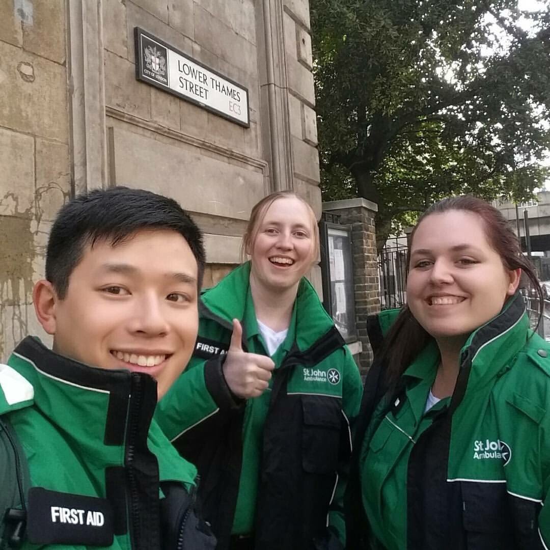 SJA_Students's tweet photo. We have yet more dedicated volunteers at our First Aid Societies @warwickfirstaid, @UOLFASociety, @CovLINKS and @winchesterlinks - they’re all a great bunch and would be very pleased to meet you! 💚🎉 #SJAStudents https://t.co/LTRo6k5XNr