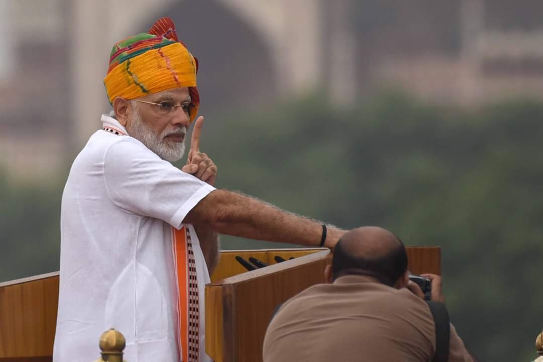 Vikas_H_Jha's tweet image. कहाँ राजा भोज और कहां गंगू तेली , मैं तो फकीर आदमी हूं जी 
#ModiLiesAtRedFort