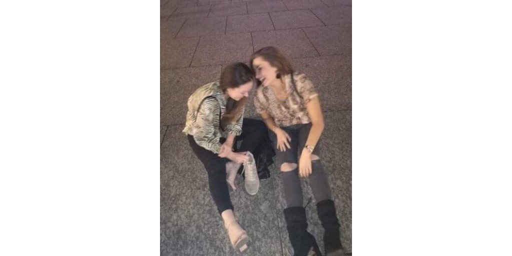 KellyR_90's tweet photo. Sometimes the best things in life aren’t actually things, they’re moments with friends who have you rolling around on the floor in fits of laughter 😂 forever grateful for you @JessGreensmith https://t.co/7yRUSzxGzO
