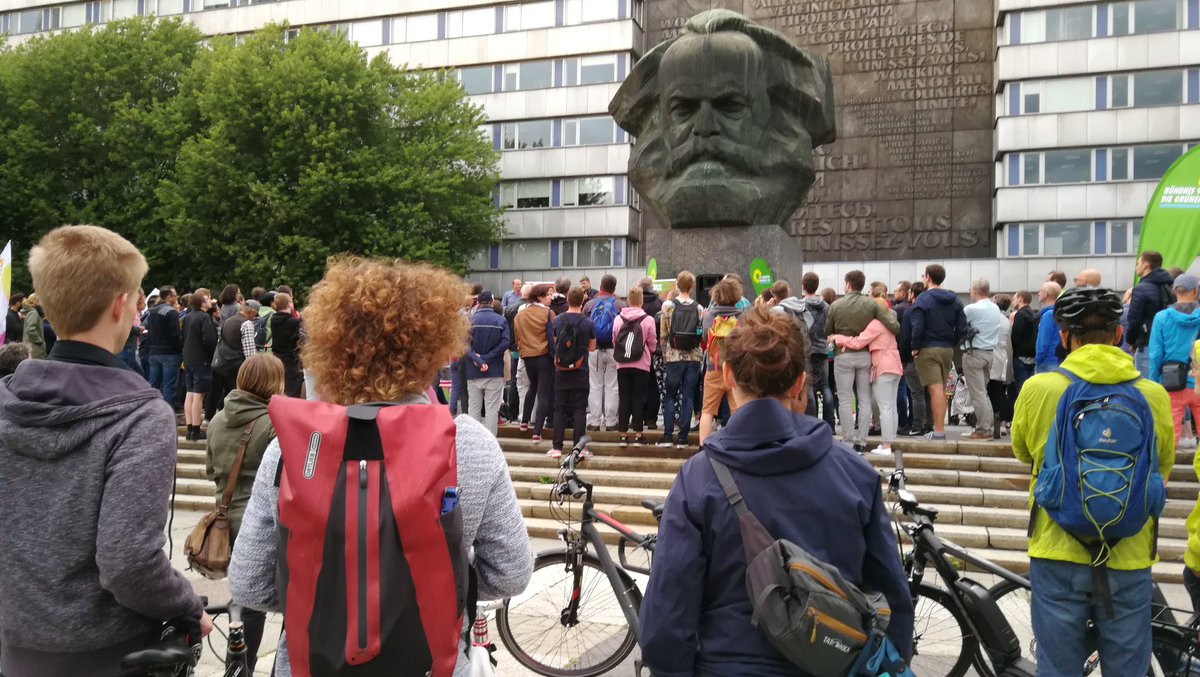 danfehlberg's tweet photo. Mut hat viele Gesichter - danke für eure Fragen und euer Kommen. Nun geht raus und habt den Mut, auch mit Freunden und Nachbarn über die Wahl zu reden. #dumusstesnurwaehlen @gruene_sachsen https://t.co/QEMvucxkKt