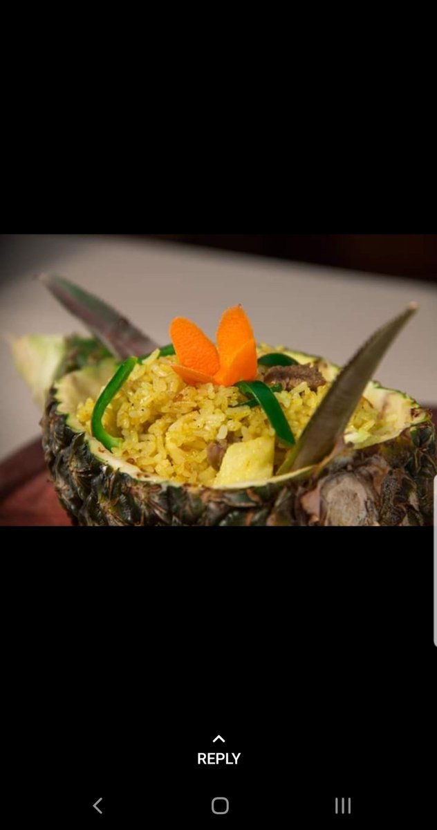 JanjoCafe's tweet photo. JANJO CAFÈ'S pineapple fried rice.....tasty😊 https://t.co/Hb293Omzy9