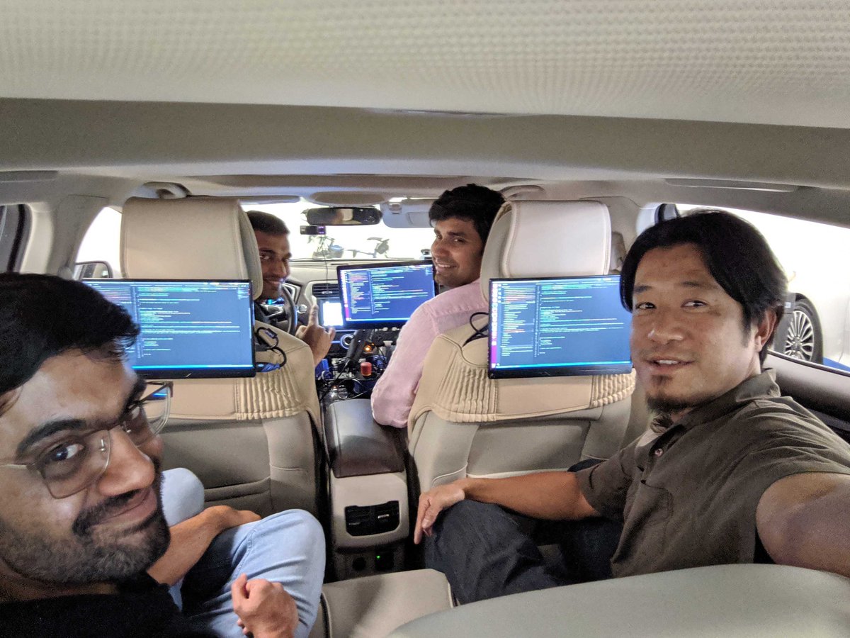 Auro_AI's tweet photo. Auro designs around teamwork -- sometimes it takes a few extra pairs of eyes to solve a problem! #autonomousvehicles #teamwork #culture https://t.co/QQkDsJACmh