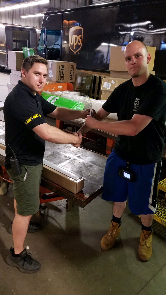 Recognizing proper lift lower techniques #NED #liftlower #recognizeandrepeat <a href="/safetyfirstNED/">Northeast District Safety</a> <a href="/jenkowalik_/">Jennifer Kowalik</a> @KurtMarxSafety