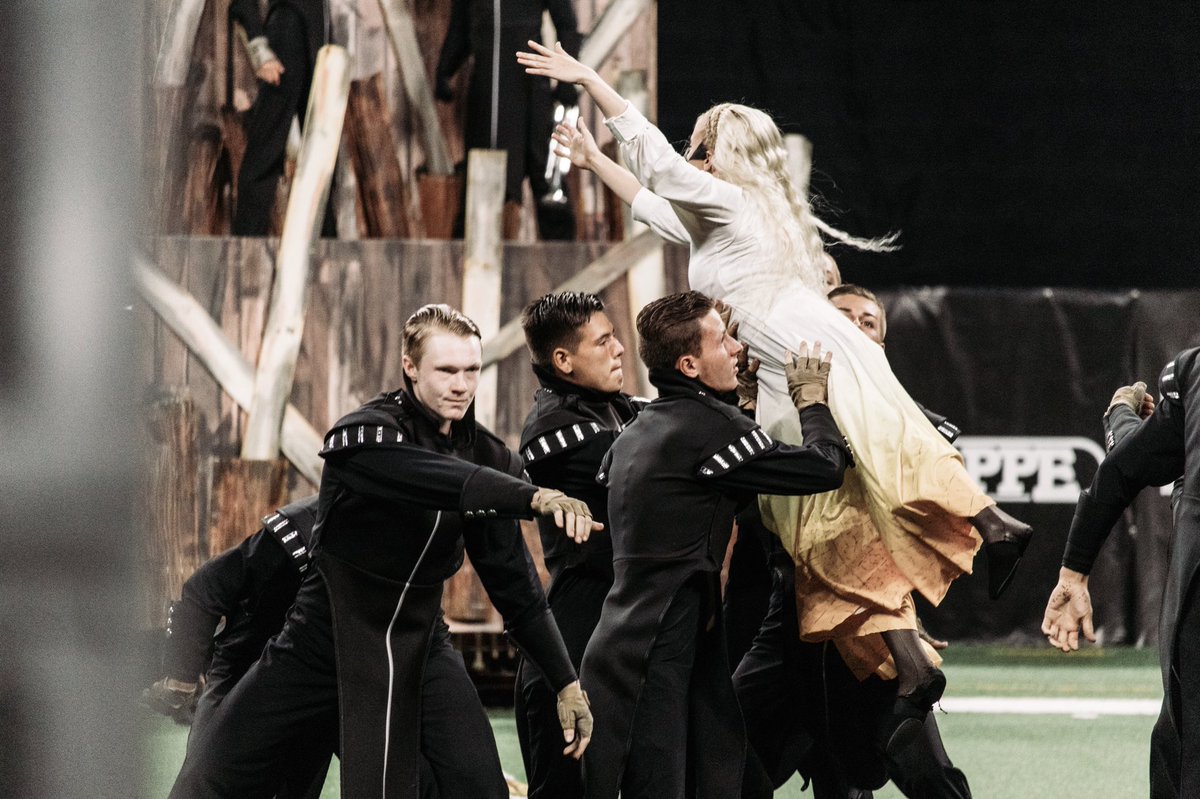 NickoolasParra's tweet photo. I am ______. #Regiment19 https://t.co/rTn1an34gt