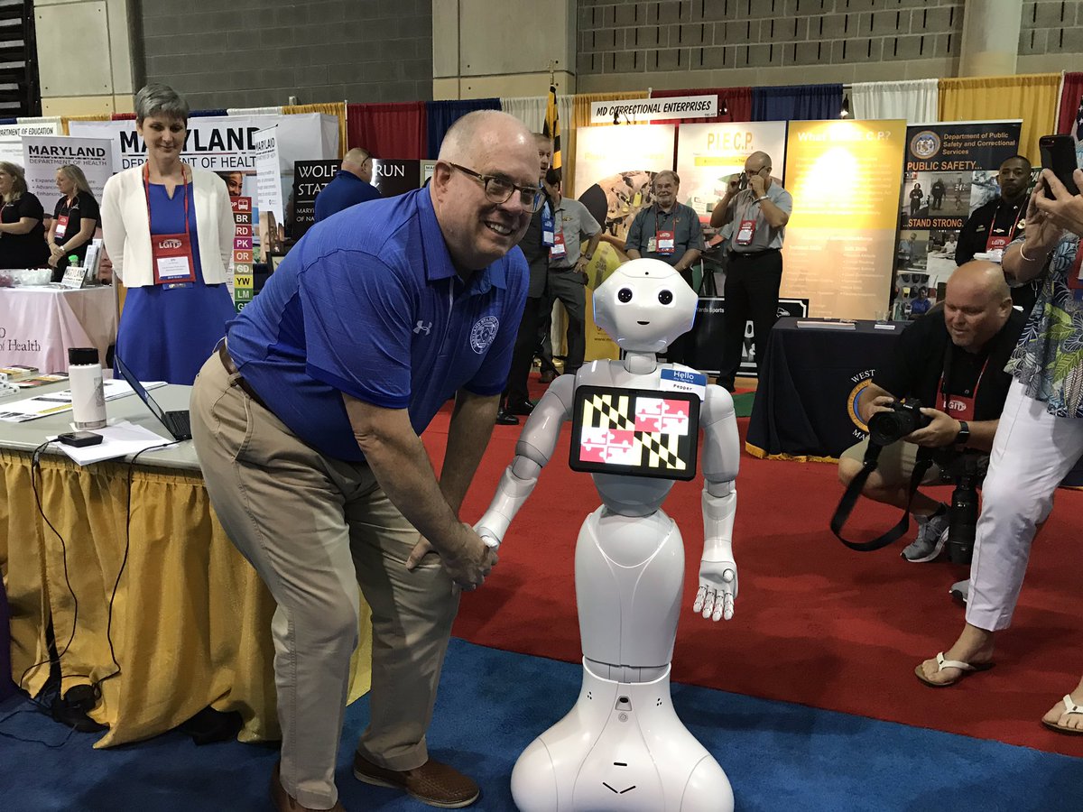 Governor Larry Hogan tweet media