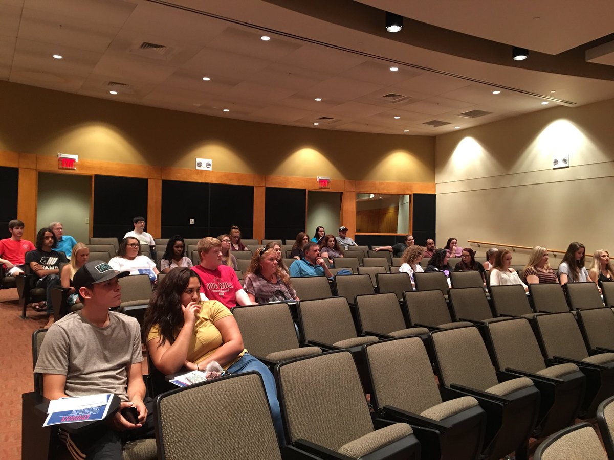 MethvinJennifer's tweet photo. New Student Orientation online and face-to-face — it’s happening on all our campuses in many ways on multiple days. Welcome to ⁦@ASUBeebe⁩!  #StongFromTheStart https://t.co/GbHEYAySCr