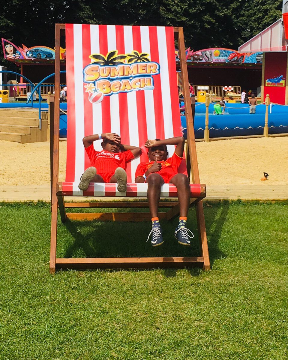 Aunteya's tweet photo. Making Memories ❤️💙
A bit overdue but we finally made it to the Summer Beach Funfair 🏖 
Highly recommended for anyone who lives in (or willing to travel to)Waltham Forest.. Garhen spent 90% of it in the sandpit but it was a great day out that appealed to all three ages. V.rare https://t.co/ueZeiqbvrv