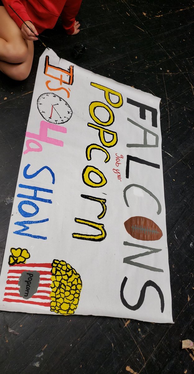 GMSCheer17's tweet photo. Love these signs!! @GrahamMidSchool @GrahamAthletics https://t.co/RShF6FApnk