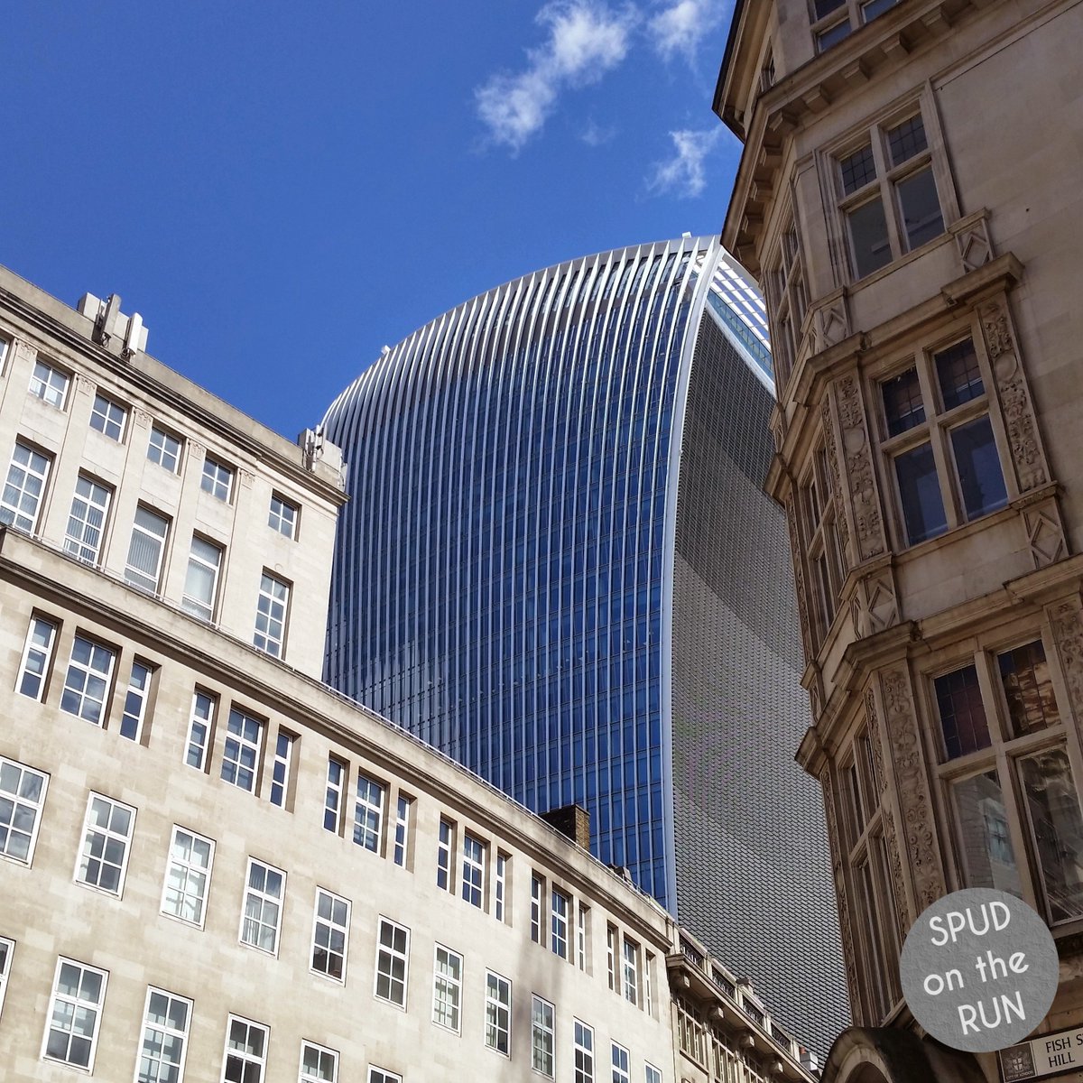 A trip to London DOESN'T have to break the bank! Check out our #TOP5 #TIPS to London on a budget! 

ow.ly/JXdo50vqX45

#London #CityBreak #BudgetTravel #Travel #SavethePennies