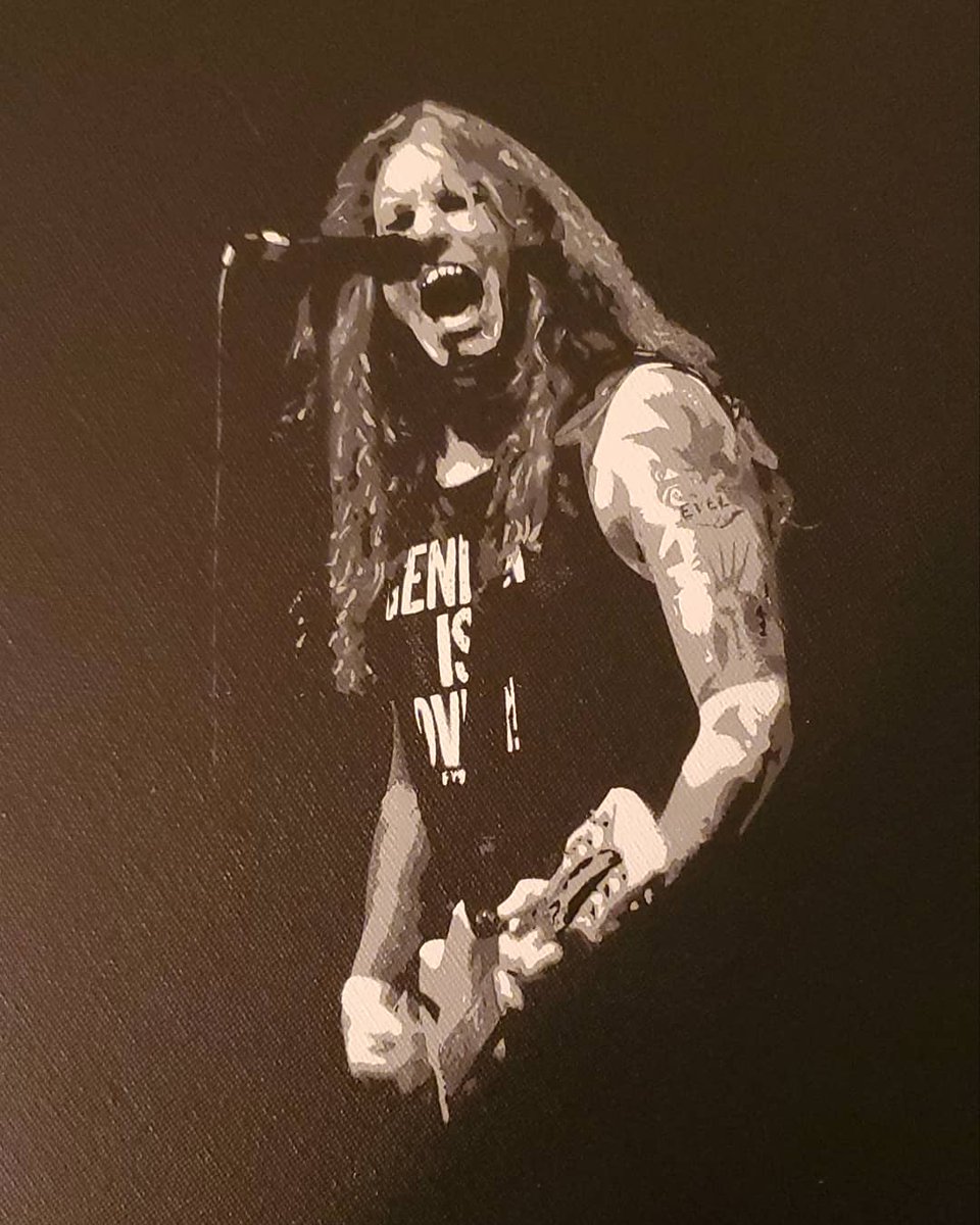 ChrisHemsrhoid's tweet photo. Hey, sometimes i paint shit, here's some shit I've painted. If you'd like to see more shit I've painted follow my shitty Instagram
https://t.co/8TndV7IKId https://t.co/3xVx6pMguI