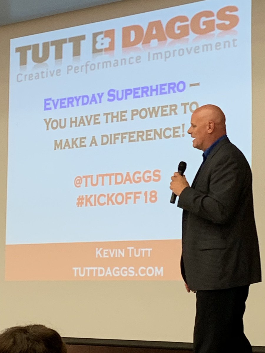lorzdarln's tweet photo. 🙌🏻 @TuttDaggs #kickoff18 https://t.co/z3rmFsvqgv