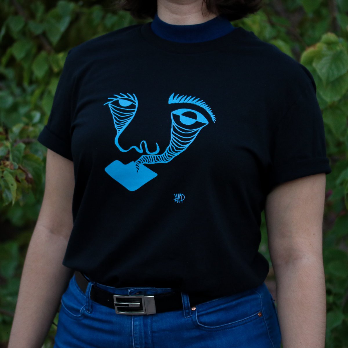 yahmsteinberg's tweet photo. hey everyone :) i just opened an etsy for my artwork and the first pieces are up for sale on https://t.co/FOcn0o9aB9 ! if you’re a vegas local or go to USC dm me before buying so you can avoid shipping costs <3 https://t.co/1J51ZZuvWm