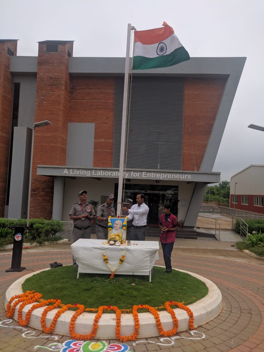 dcseLEAD's tweet photo. On behalf of #IndependenceDay Deshpande foundation Family gathered at @DeshpandeFdtn & @DFstartups to celebrated the day by hosting our national flag. It was delightful to remember our #braveleaders, #freedomfighters & our #soldiers.
#Aug_15 #lead #leadcampus #dflead #dfindia https://t.co/TCcL9BHVo3