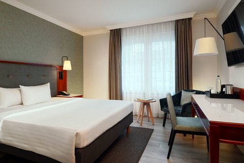 hansetextil's tweet photo. We enjoy doing business close to home......Thank you Courtyard by Marriott Hamburg. 
#courtyardhamburg #thankyou #sleep #lifestyle #luxury #hotel #beds #mattress #pillow #duvet #schlafen #luxus #bett #matratze #kissen #decke https://t.co/JLaBk46iWL