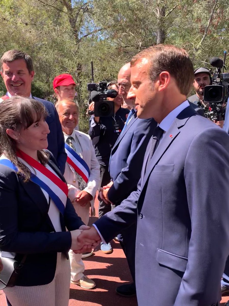 eguerelLREM's tweet photo. J'ai assisté à la cérémonie du 75ème anniversaire du débarquement de Provence, en présence du président de la République et de vétérans. L’engagement des combattants français, et notamment celui des soldats africains, dans cet acte de Libération, a été déterminant. https://t.co/hLIR6CwJtU