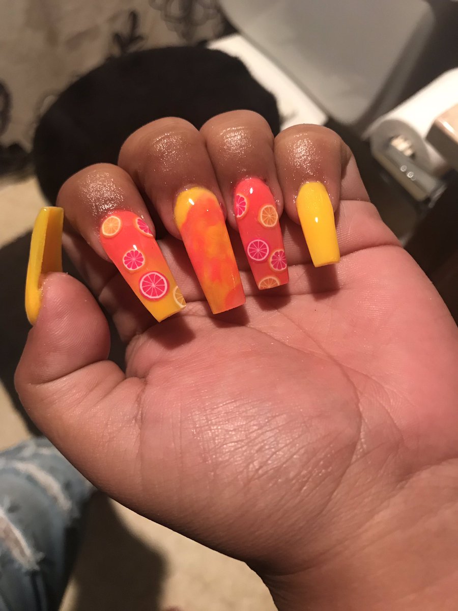 ForeignnMari's tweet photo. what y’all think ! add my IG: @foreignangelnailz2.0 #trendingtopic #AskTwitter #ThursdayMotivation https://t.co/Eu2WRquDZq