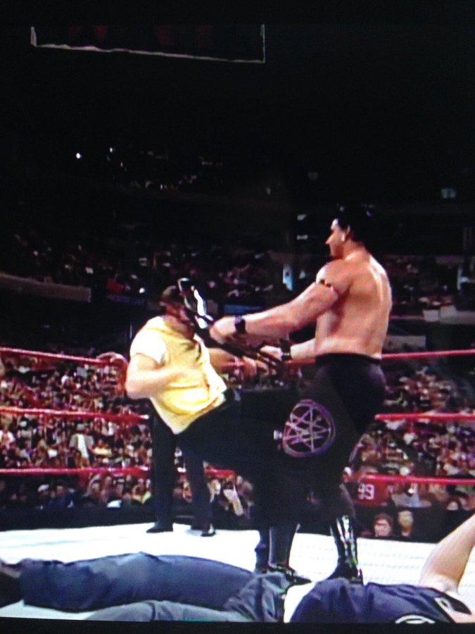 ECBFGEGXkAAvx74?format=jpg&name=900x900