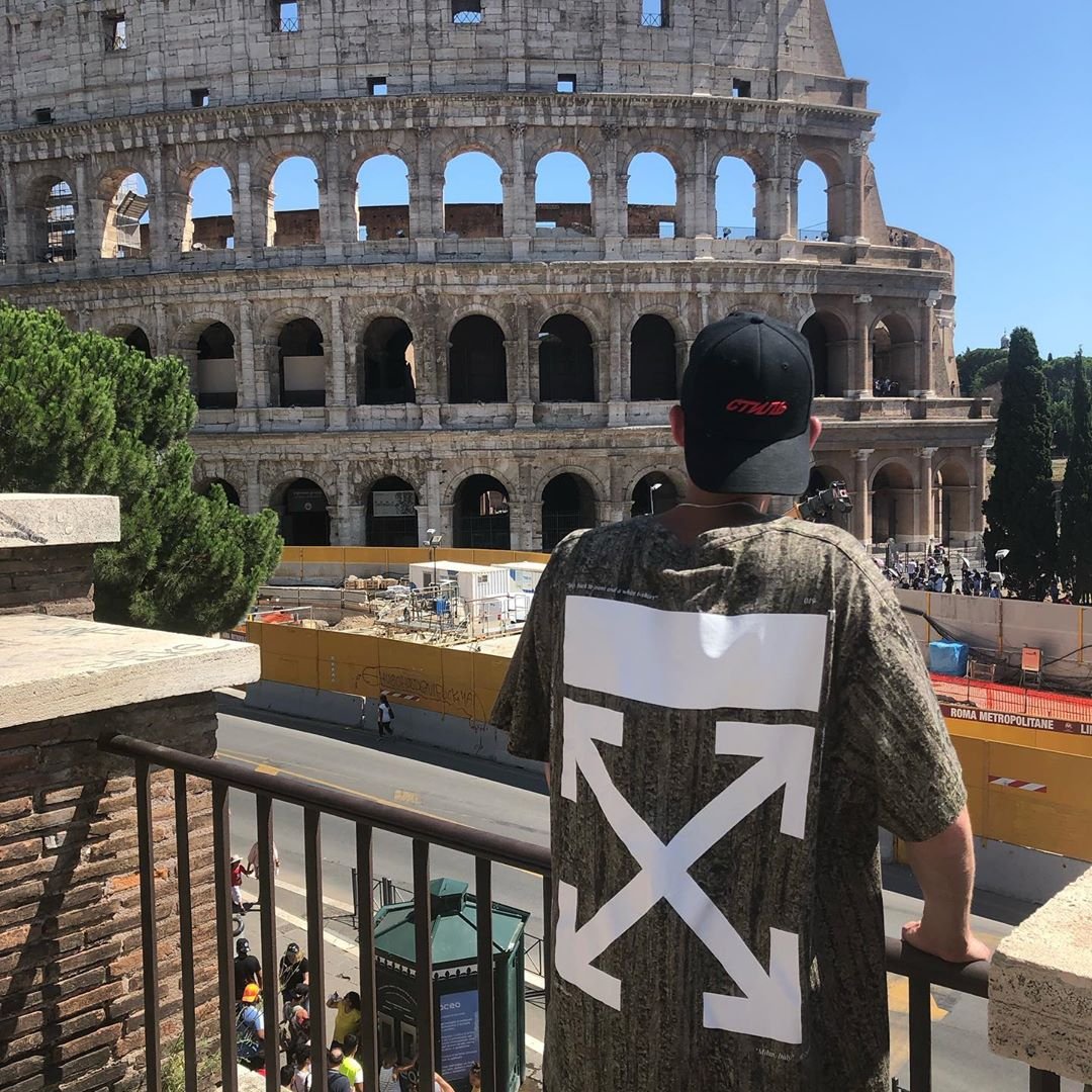 amuze's tweet photo. Our CEO sporting @OffWht while in Rome. We’d love to see how you style your Amuze purchases! Tag us @amuze and we’ll feature you on our page 🙌 https://t.co/aV563ceZwj
