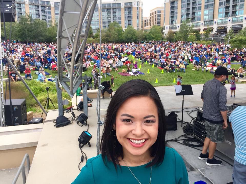 ChinhDoan's tweet photo. 👋🏼 Throwback Thursday: One of the many wonderful nights of emceeing Jazz on the Green 🎷

See you tonight for the last @OPerformingArts #JOTG19 at @midtowncrossing 🎼

@DMandTT is performing! 🥁 

#TBT #omahamusic #JazzontheGreen https://t.co/nL49NgCay1
