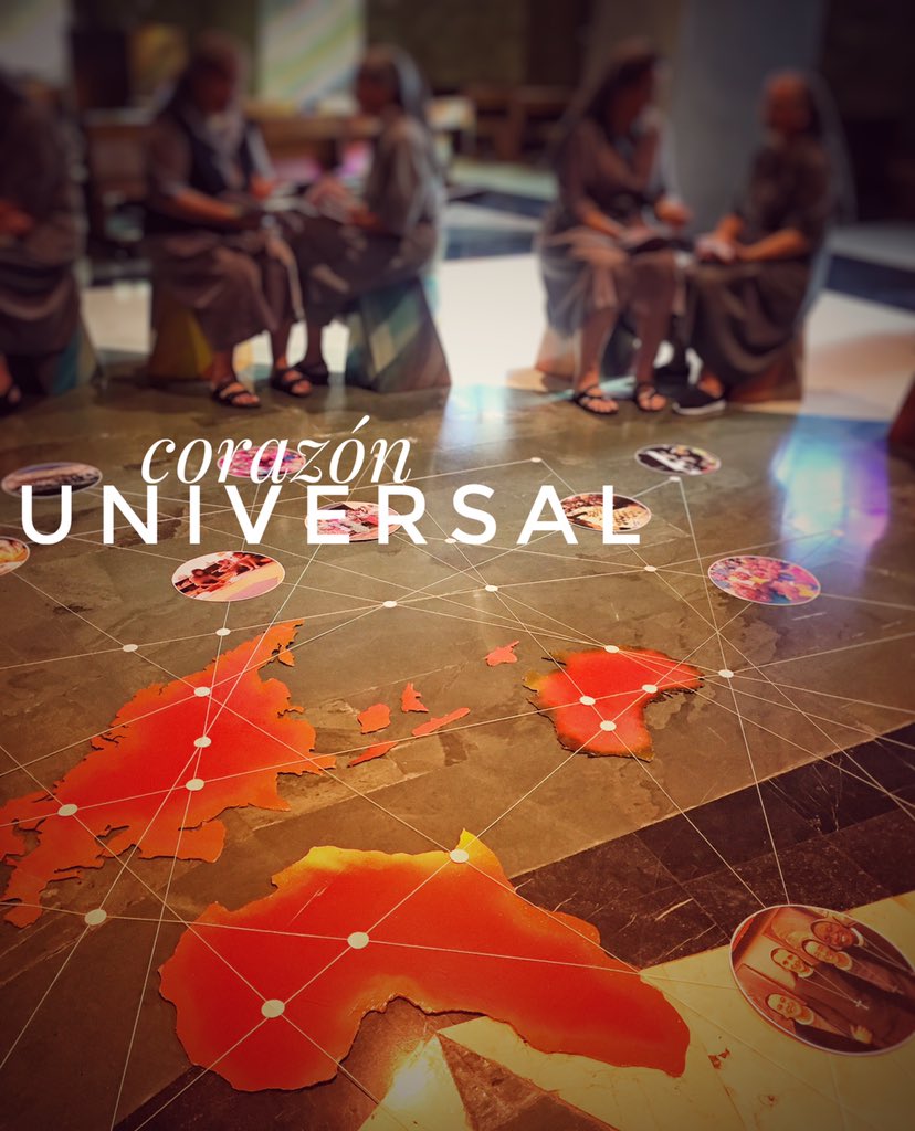 #PasamosPorElCorazón más momentos significativos de ntro #XXIICapítuloGeneral En Nazaret nos gusta tener horizontes amplios y #CorazónUniversal porque soñamos un mundo mejor desde ntra identidad y misión en los cinco continentes!