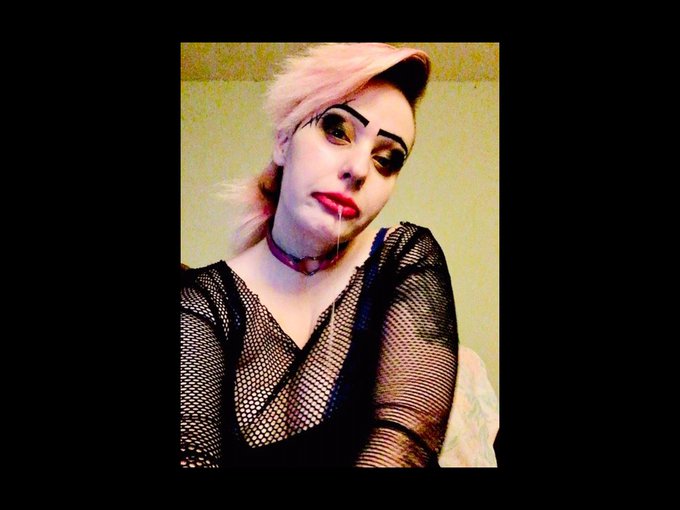 I'm online right now on skyprivate (live skype show). my private profile: https://t.co/AJAglx8rYt Please<a href="/tag/camgirl"class="tags"><span>#camgirl</span></a>