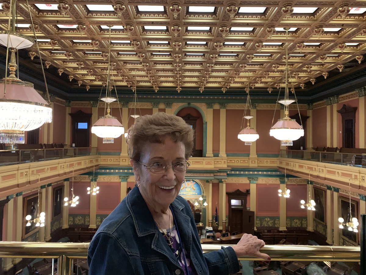 WillowsOkemos's tweet photo. starting our morning off learning about michigan’s capitol! ❤️💙 #trilogyliving #michiganadventure #lansing https://t.co/YLXsLP4ayN