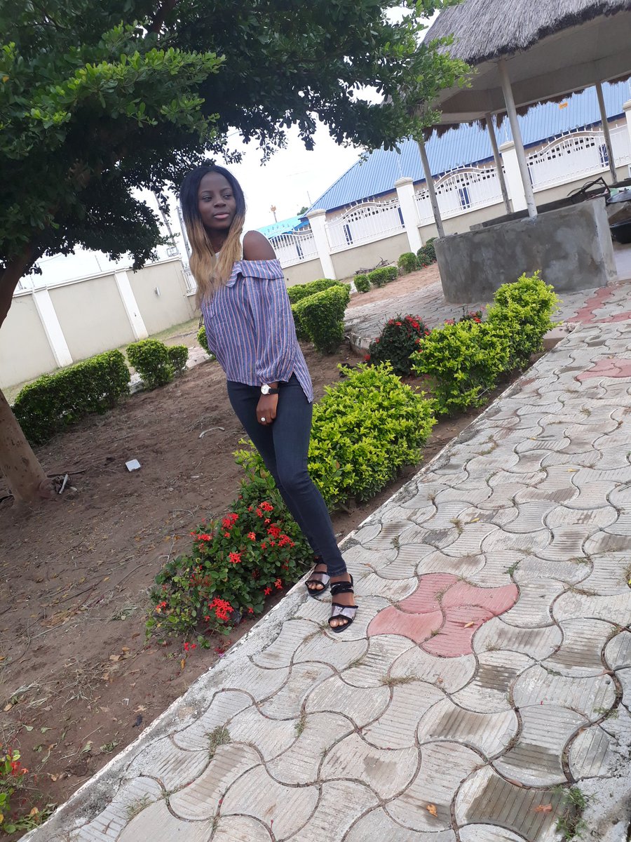 rawphihart's tweet photo. Live!!
Be happy🤗🤗
And
Stay focus 💪
#ThursdayMotivation https://t.co/uSBhv8ksai