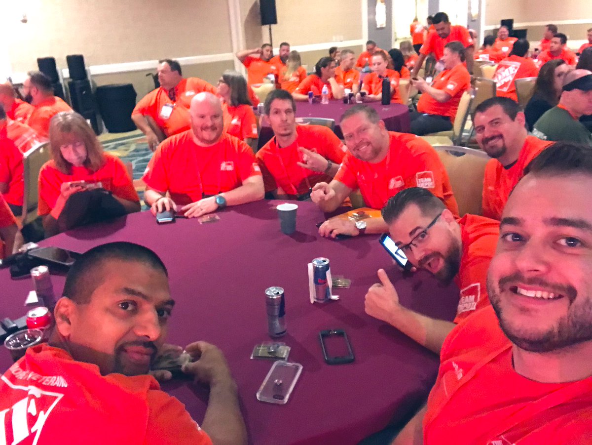 Last day of this AMAZING WEEK full of challenging conversations around next level leadership. 💥💥💥 THANK YOU to all those who poured into our lives and careers #orangeblooded #orangefamily #MET #SWBEST