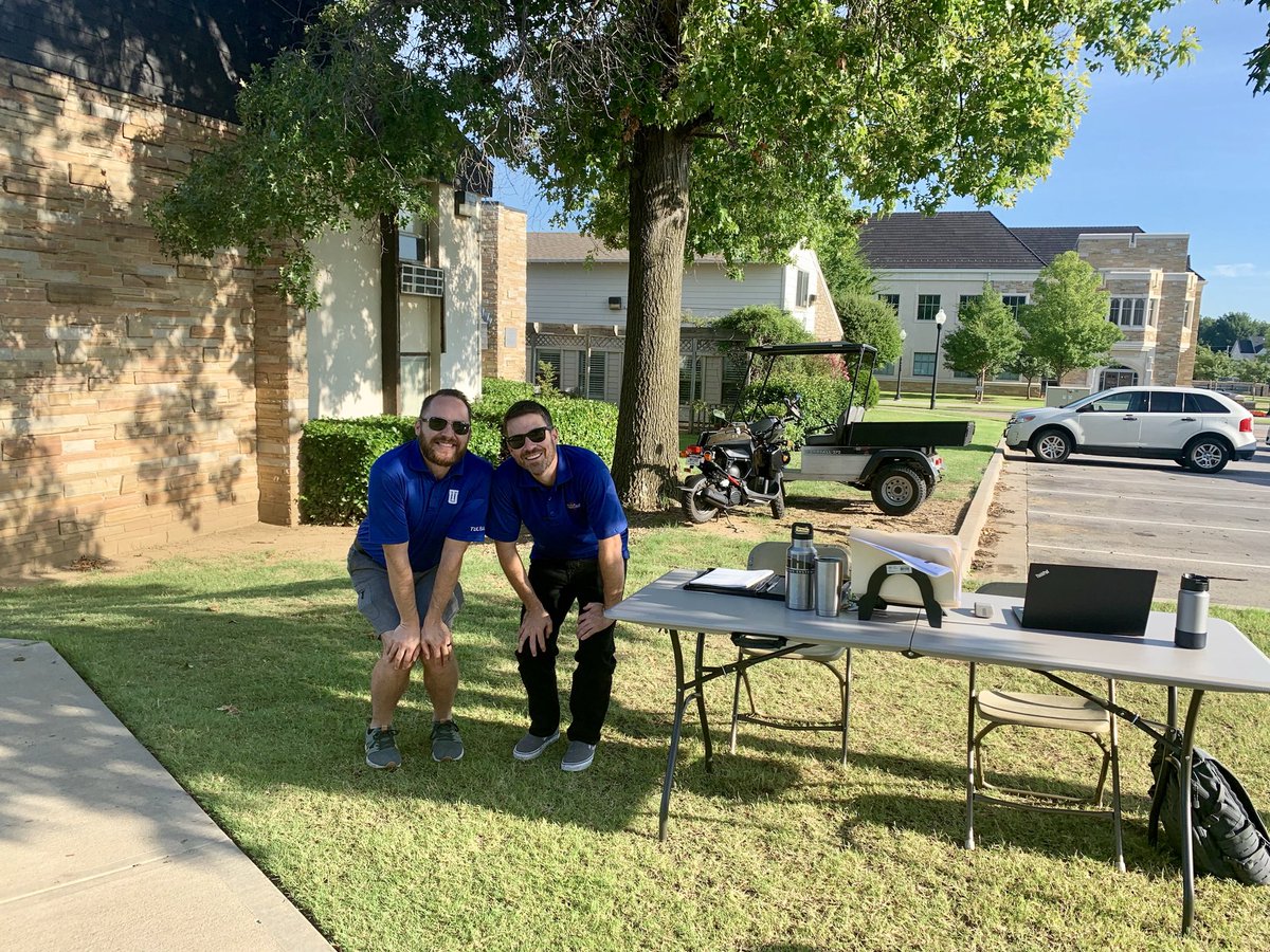 CIOPaige's tweet photo. 📲IT HELP at Sorority Row move-in happening now! Stay cool y’all! @utulsa #TechSupport #GreekLife #utulsa #gotwifi #IT4TU https://t.co/EaM9m09Ezu
