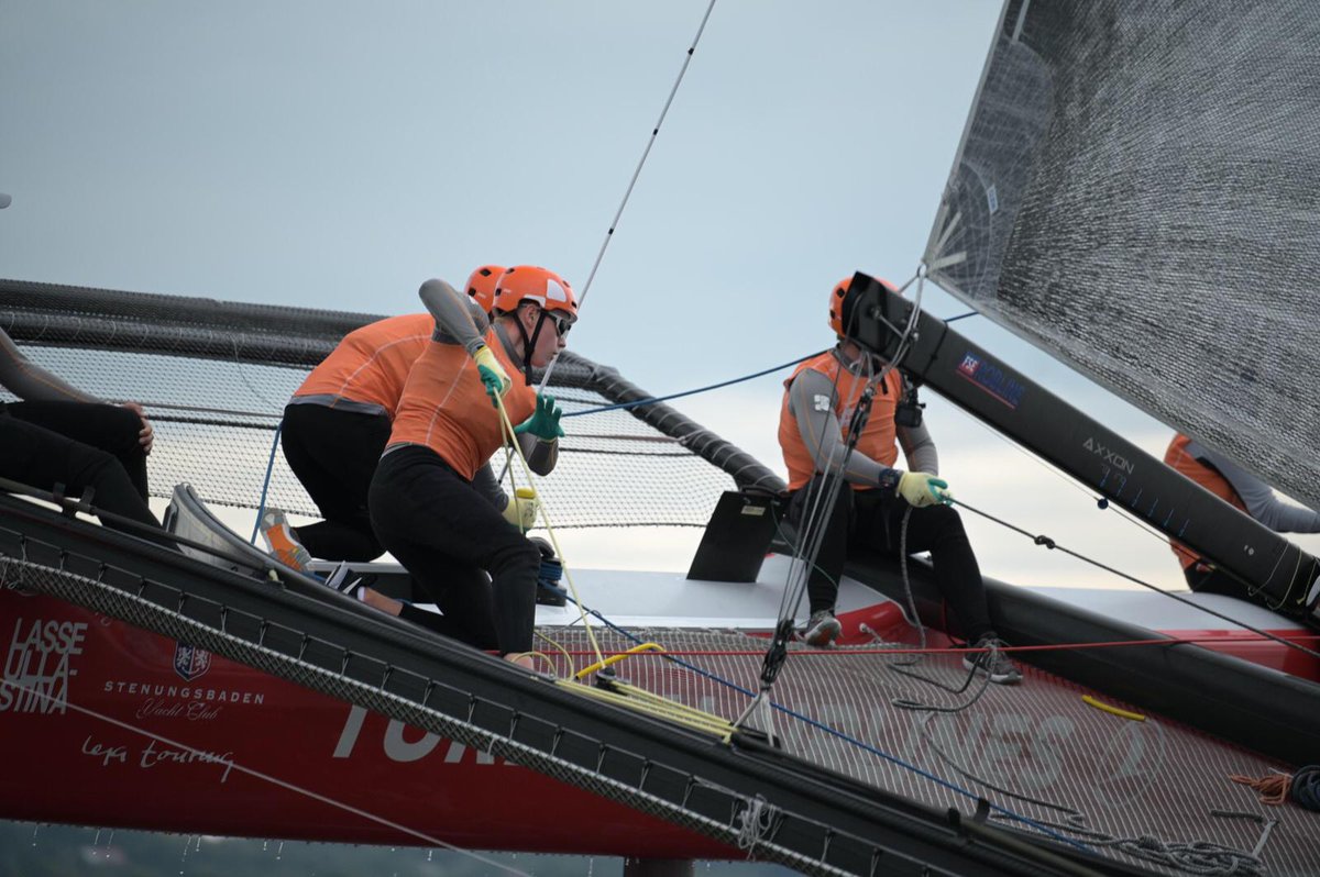 m32Official's tweet photo. Karlsson Racing Team is skippered by Swede Anton Karlsson who is just 17-years-old.
The boat has been lent to Karlsson by popular Swedish match racer Johnie Berntsson for whom he has crewed since he was 13 years old. #nextgeneration #m32 #M32world https://t.co/QkdzX4anIy