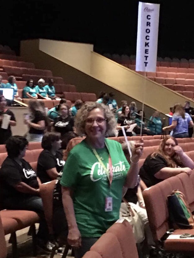 redraider4ever's tweet photo. Ms. Reagan ready for the Crockett EHS Crocs ๐ to get here to Convocation! yah! #aisdcarpool #CelebrateAISD https://t.co/aVLmG1m0W0