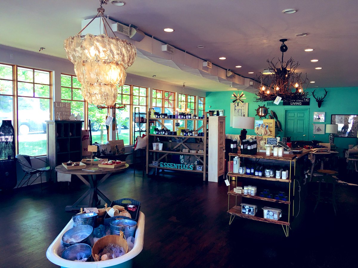 SOAPSTONESSOAP's tweet image. Have you checked out our Port Carling store yet? Come say, hello! #portcarling #skincare #natural