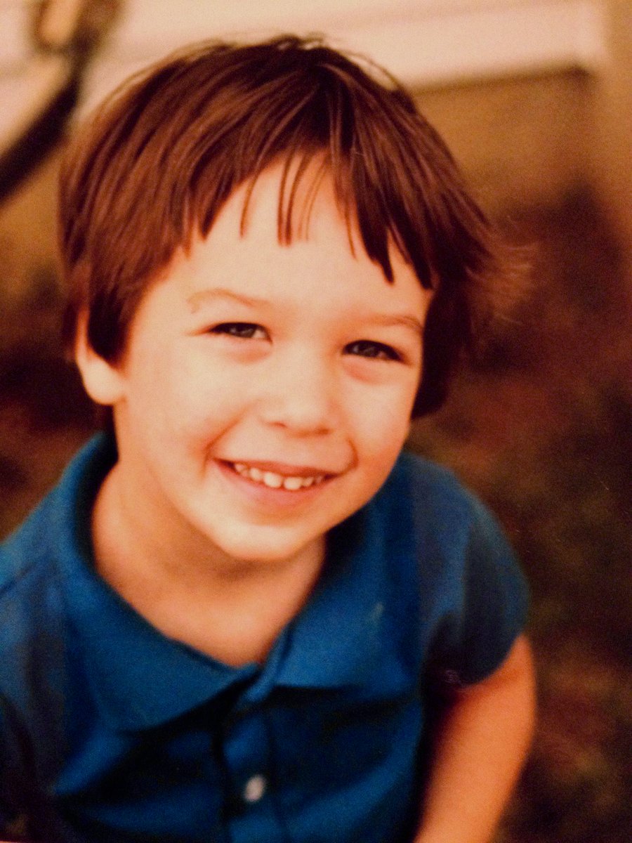 theAlexBente's tweet image. Getting into the #backtoschool spirit here at @weatherchannel... here’s a few of yours truly... 

#tbt #backtocool #ThrowbackThursday