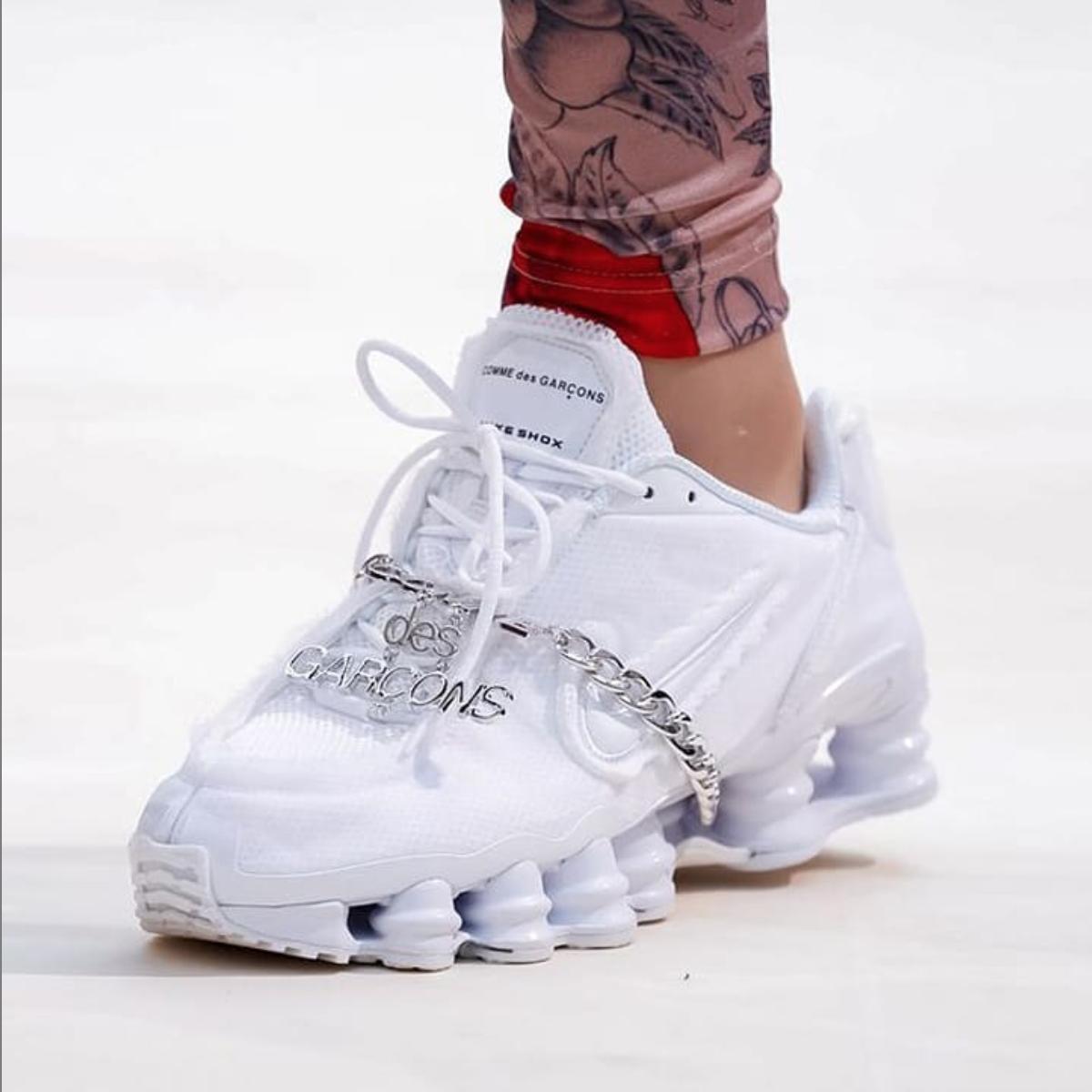 comme des garcons nike shox white