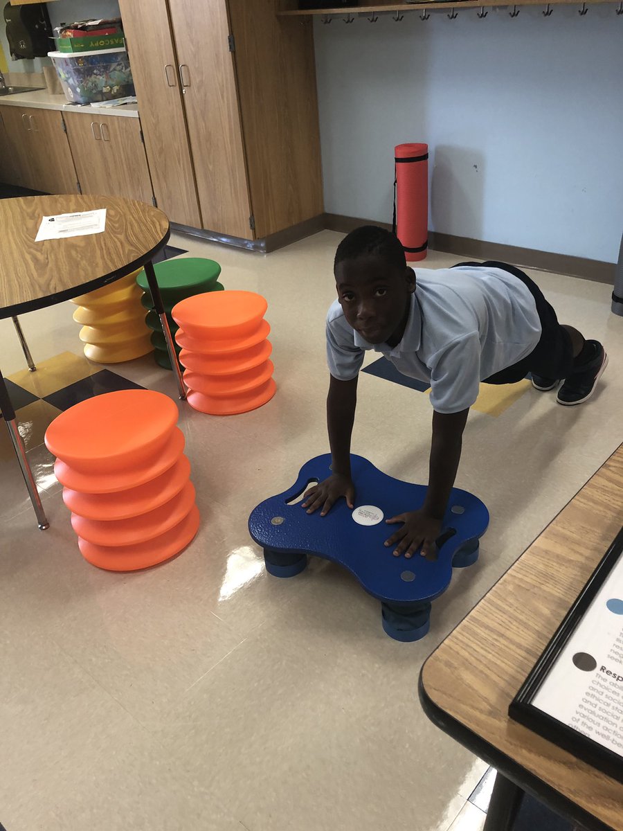 SELTownsend's tweet photo. Dunbar Elementary School’s Mindfulness Room Orientation with Behavior Specialist Mr. Townsend https://t.co/T33MV0bFyC