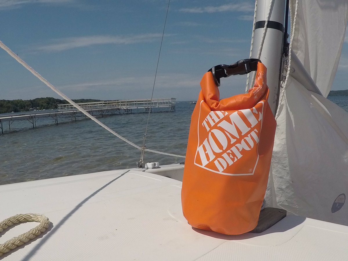 BurtJasonburt's tweet photo. Drybag got some use last week #asmgiftinaction #crystallake #frankfortmi #platteriver @lisa_looker @197HD https://t.co/5si9xkCOxb