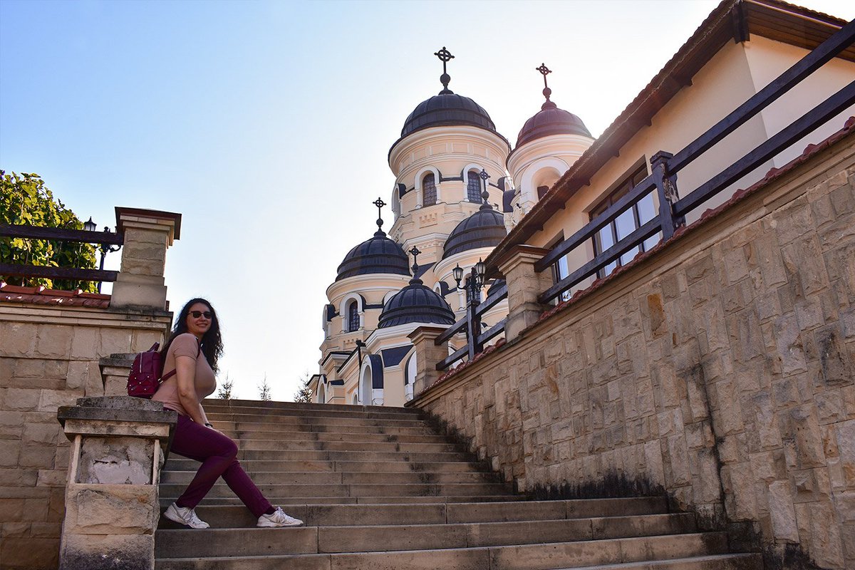 CudragC's tweet photo. 💙 Zilele ce urmeaza voi posta câteva poze mai reușite din excursia de weekend din #Moldova. ⁠
📍Prima oprire a fost la Mănăstirea Căpriana, una dintre cele mai vechi mănăstiri din Republica Moldova. Se află la cam 40 km nord-vest de #Chișinău. #cudragcristina https://t.co/ap1ZYQMeQm