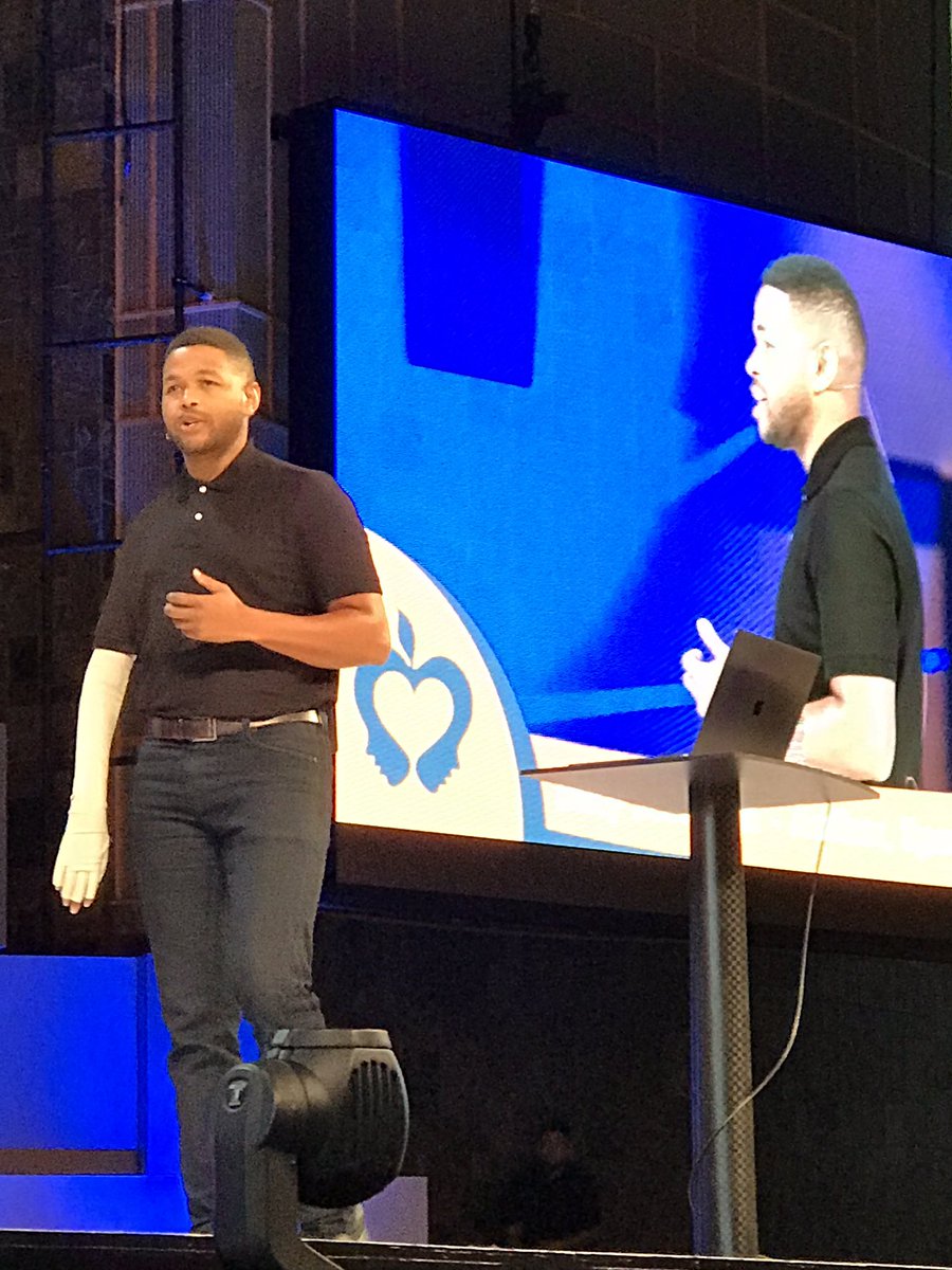 vandesampel77's tweet photo. Wow.. Thanks @inkyjohnson . #powerfultalk thanks @D54schools and board for bringing him to us.#BetterTogether #HHstrong #WeAre54 https://t.co/8VCSQWmpT0