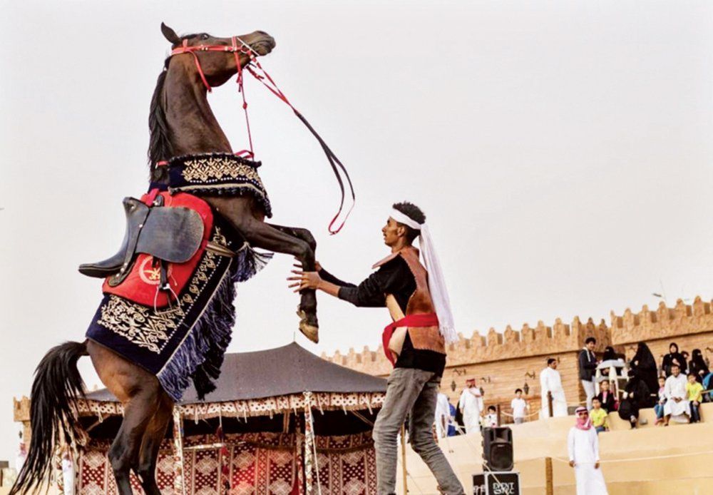 HalaYalla's tweet image. Marathon of Color keeps Saudi Arabia’s #TaifSeason on its feet buff.ly/2Z0WbgA #ColorMarathon #ماراثون_الألوان @Taif_Marathon